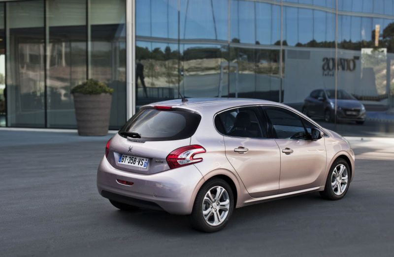 Peugeot 208 технические характеристики